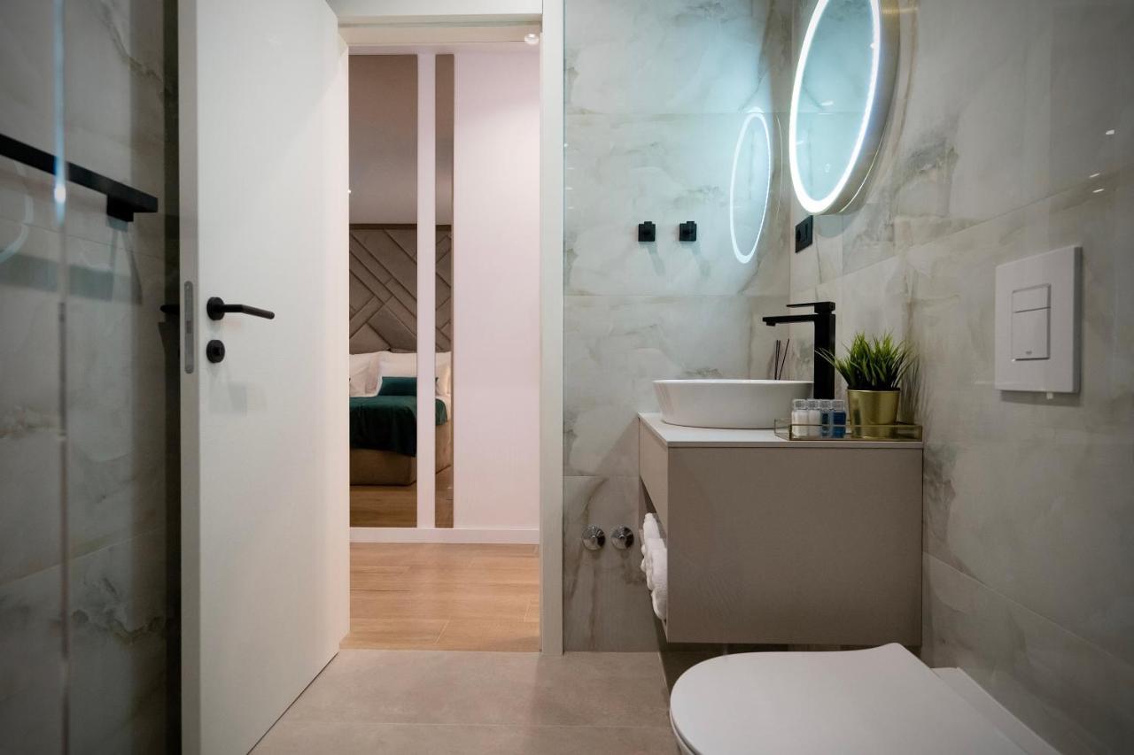 Amelie Luxury Rooms สปลิท ภายนอก รูปภาพ