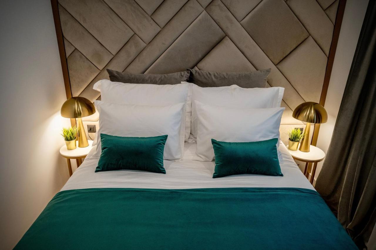 Amelie Luxury Rooms สปลิท ภายนอก รูปภาพ